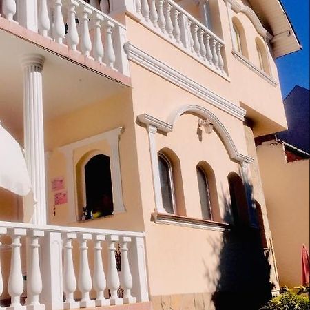 Adam Apartmanhaz Szeged Exterior photo