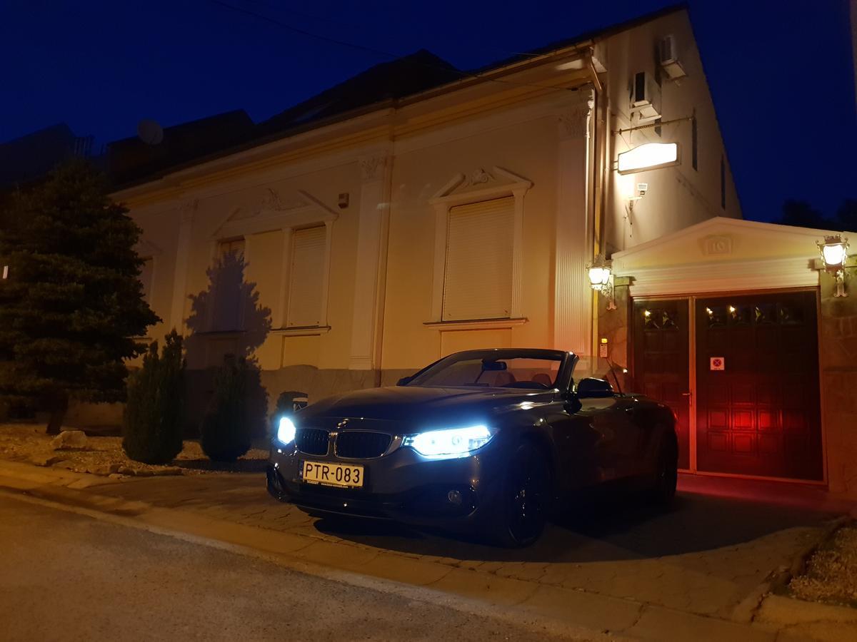 Adam Apartmanhaz Szeged Exterior photo